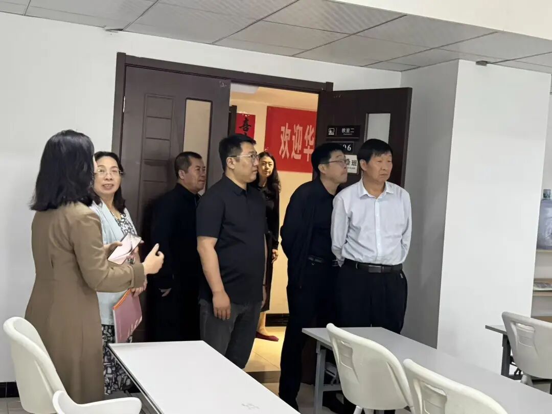 聚力产教协同,共育算力人才|包头轻工职业技术学院莅临1024学院张家口实训基地考察交流